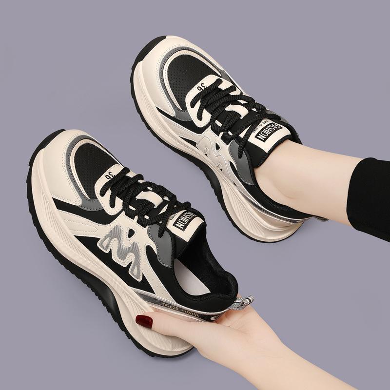 Zeigt Füße kleine Papa-Schuhe Damen Vier Jahreszeiten Neue dicke Sohle Stoßdämpfende Laufschuhe Leichte und vielseitige Sport- und Freizeitschuhe