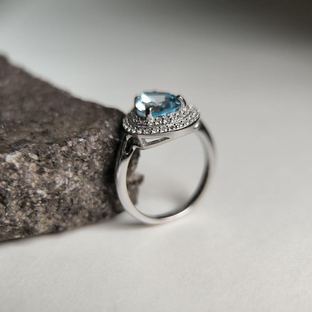 Silver Ring with Natural Topaz 2.958ct, Item Weight 3.46 G (2179573)