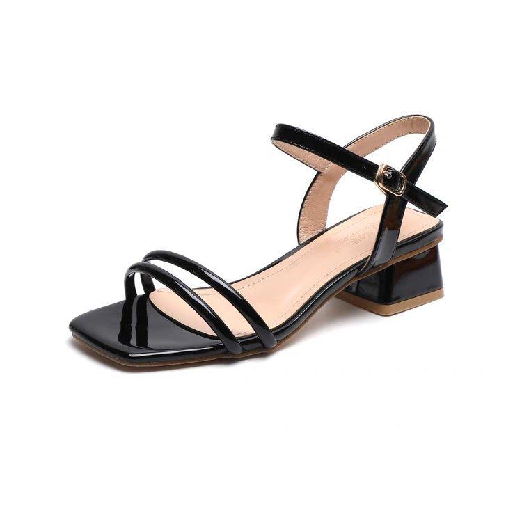 

One-word fashion sandals women s spring and summer new temperament thick heel Roman shoes women s temperament high heels 35 чорний