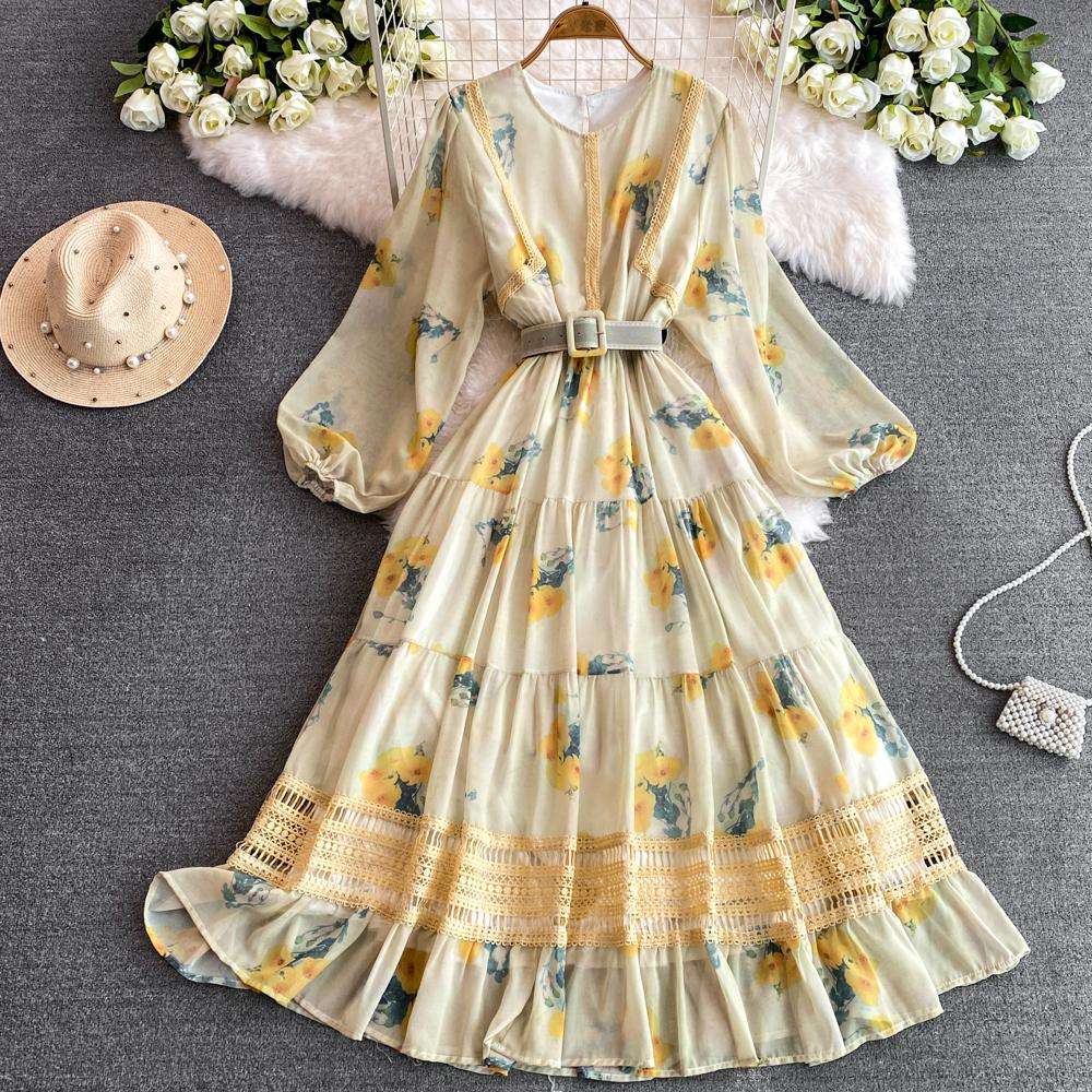 Осеннее винтажное женское длинное платье в стиле пэчворк с цветочным принтом — фото 25