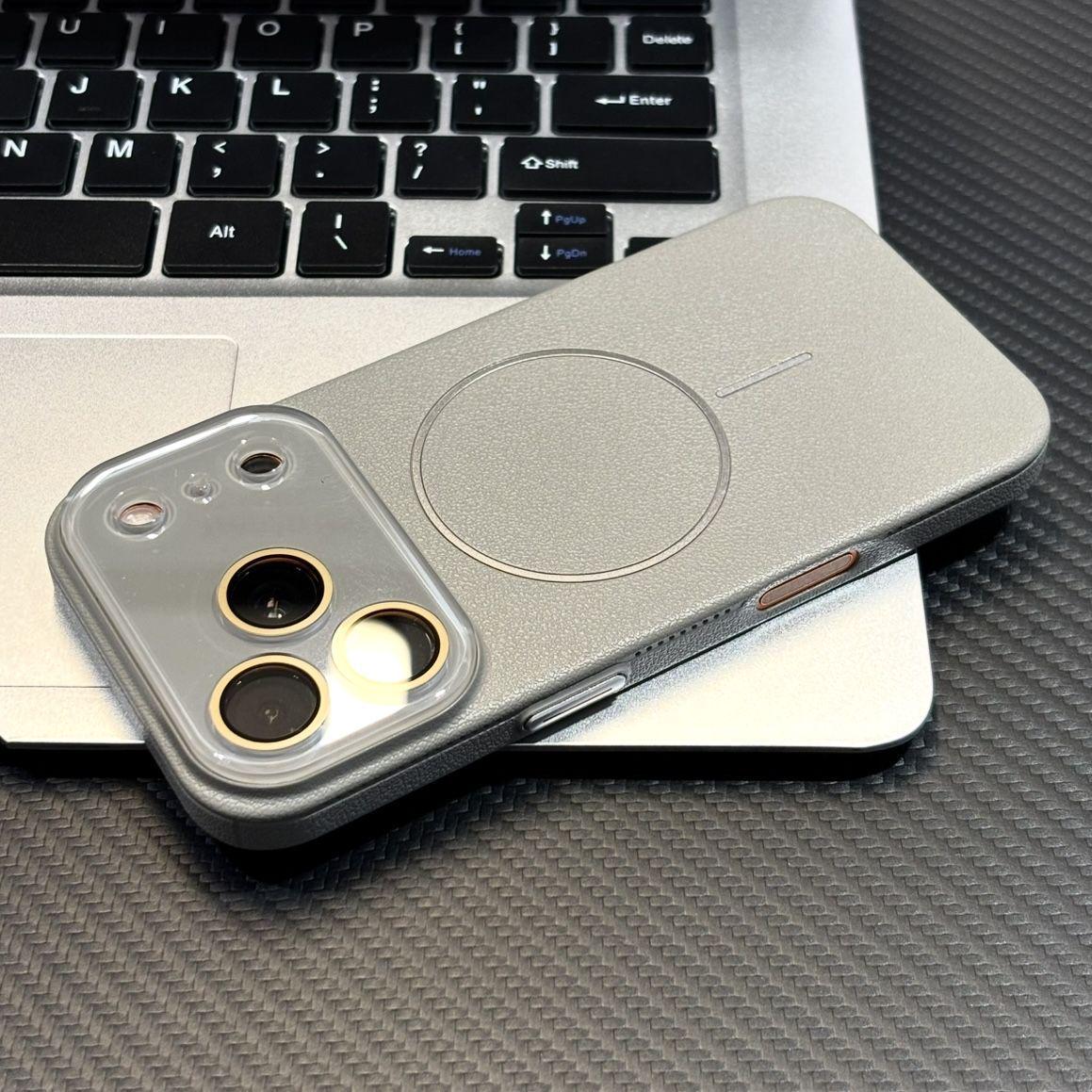 

Crystal Lychee Pattern Full Package Case for Apple 17 - Skin-Feel, Magnetic Charging, Drop-Proof Protection for iPhone 16. iPhone 16