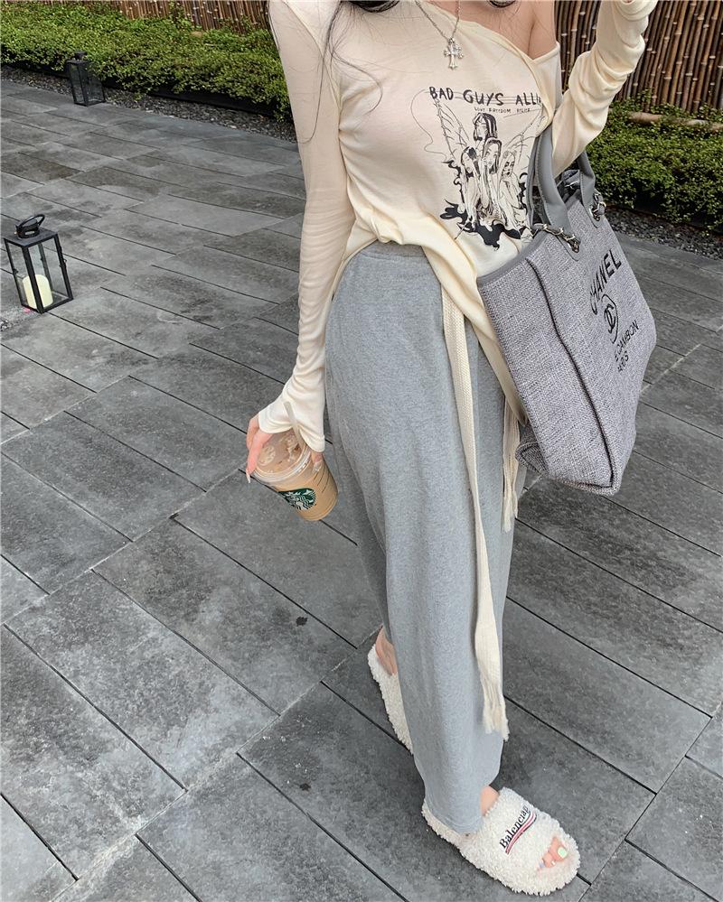 Women's Retro Off-Shoulder Long-Sleeve Graphic T-Shirt - Spring Sunscreen Blouse, Lightweight & Relaxed Fit