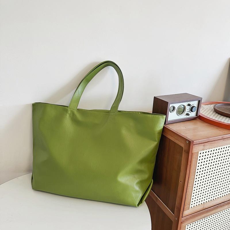 

Bag Large capacity female niche high-end underarm bag 2025 new solid color simple tote bag casual shoulder bag зелёный