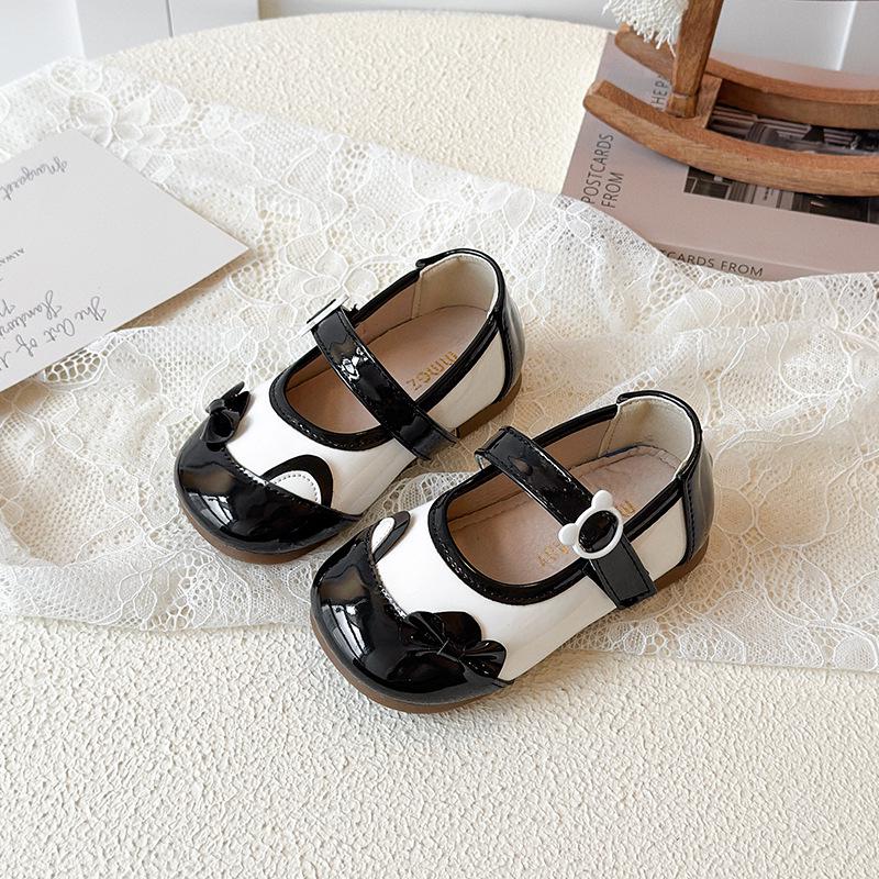 Spring-Autumn 2025 Girls' Toddler Princess Shoes: Soft Leather Korean Fashion for Ages 4-10