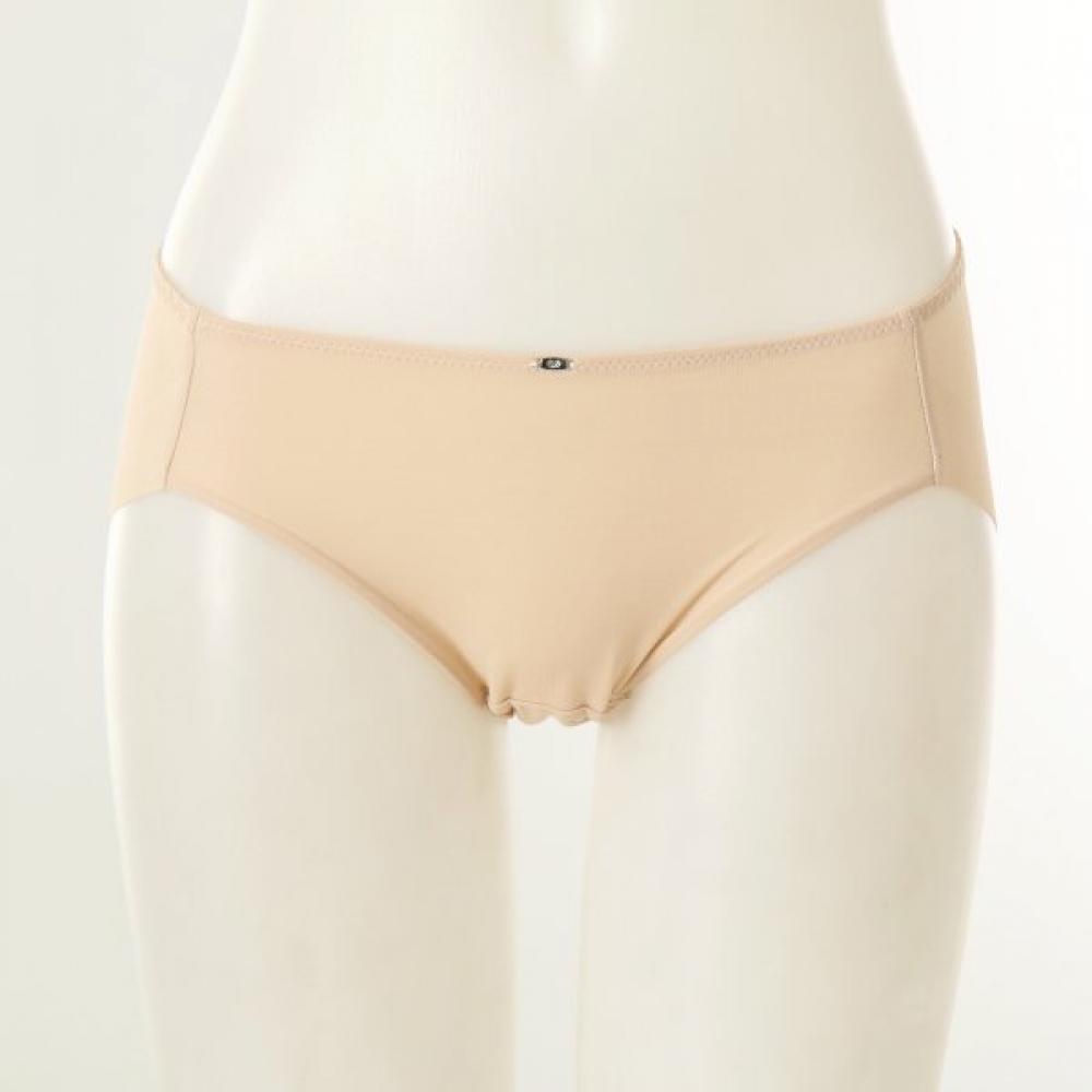 

Wacoal Basic Hem Fabric Panty Wpty003h skins/90