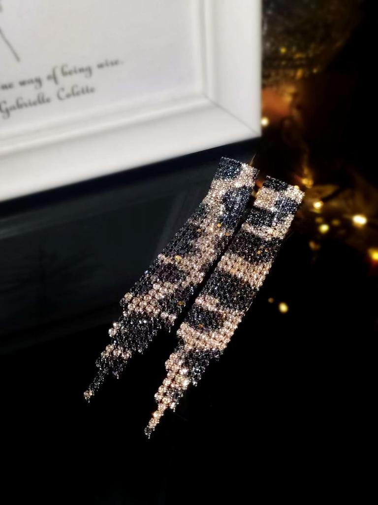 Elegant Rhinestone Tassel Earrings: High-End Shiny Diamond Design for Women