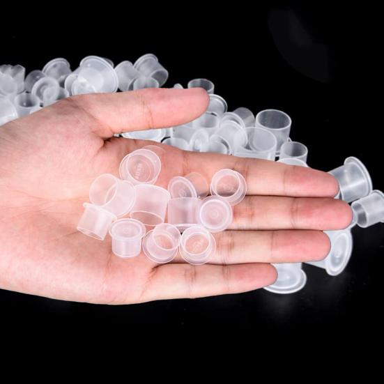 500 stk Engangs tatoveringsblekkkopper Plast Tatoveringsblekkholder Liten Tatoveringsblekkkopp med Ringbase for Tatoveringsartister Studioer