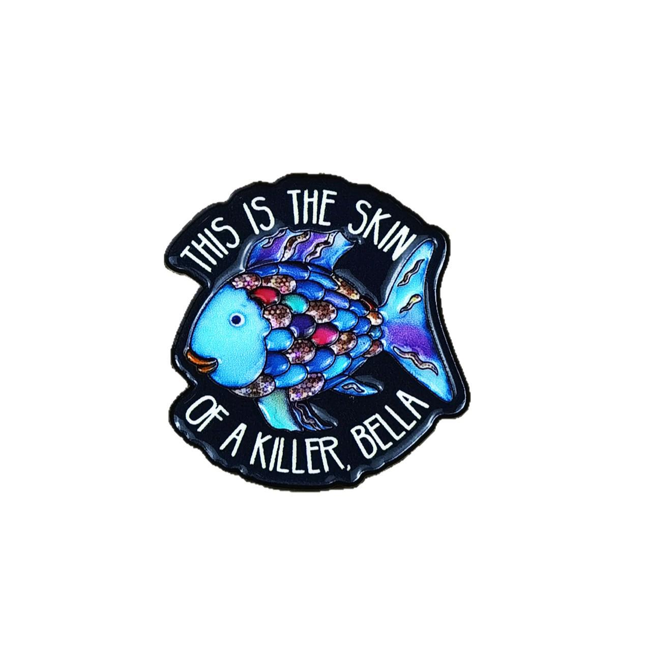 Personalized Gem Fish Brooch with English Quote - Fashionable Medal Backpack Accessory