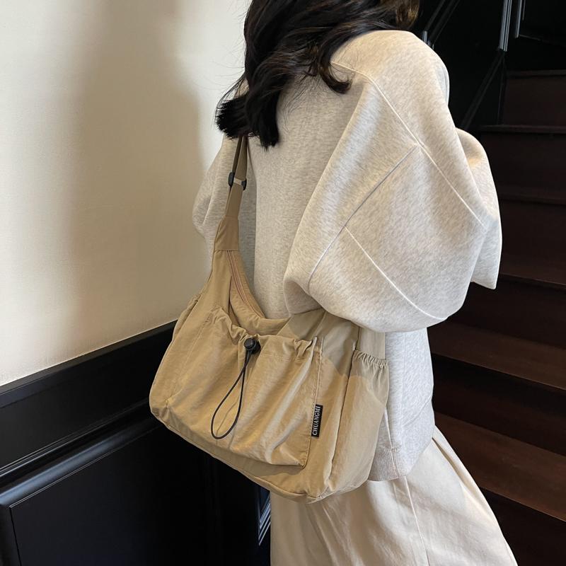 Pleated Drawstring Lightweight Bag Women's Sports Shoulder Bag Large Capacity Commuter Crossbody Bag