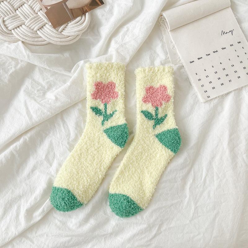

Winter Coral Fleece Socks Women S Non-Shedding Sleep Socks Japanese Home Confinement Women S Thickened Warm Tube Socks One size fits all жёлтый