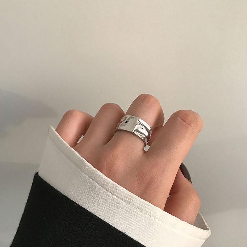 Bague Femme Rétro Vent Ins Irrégulière Surface Concave Convexe Bague Ouverte Mode Personnalité Texture Industrie Lourde Bagues Bague de Doigt Bijoux de Fête