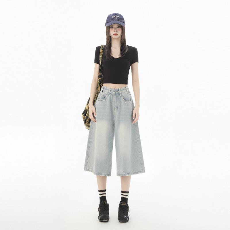 Women's American Retro High Waist Seven-Point Denim Shorts - Spring/Summer 2026, Slimming Wide-Leg Mid-Length Design.