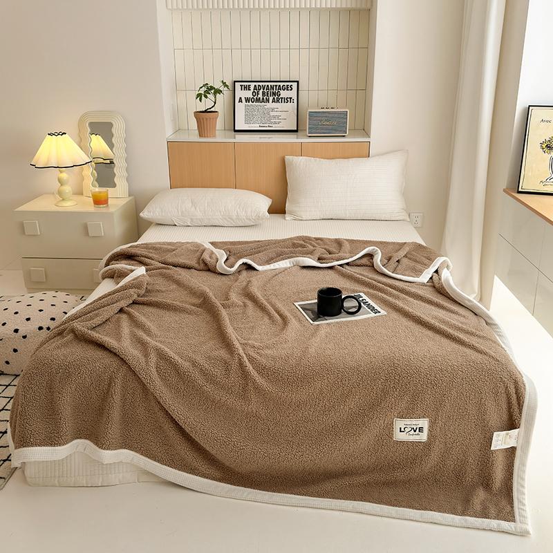 Simple Pink Solid Color Throw Blanket Luxury Warm Cozy Velvet Blanket for Home Sofa Bed All Seasons Travel Camping Blanket