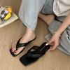 Fashion and Comfortable Black Non-slip Flat-bottomed Flip-flops Women's Summer Wear 2025 New Square Head Soft Bottom Cool Slippers