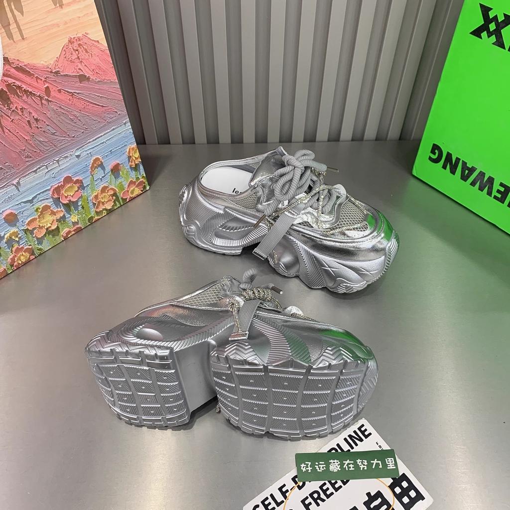 European ultra-light thick-soled dad shoes women's half-drag women's shoes 2025 autumn new small people increase in height lazy bag head drag