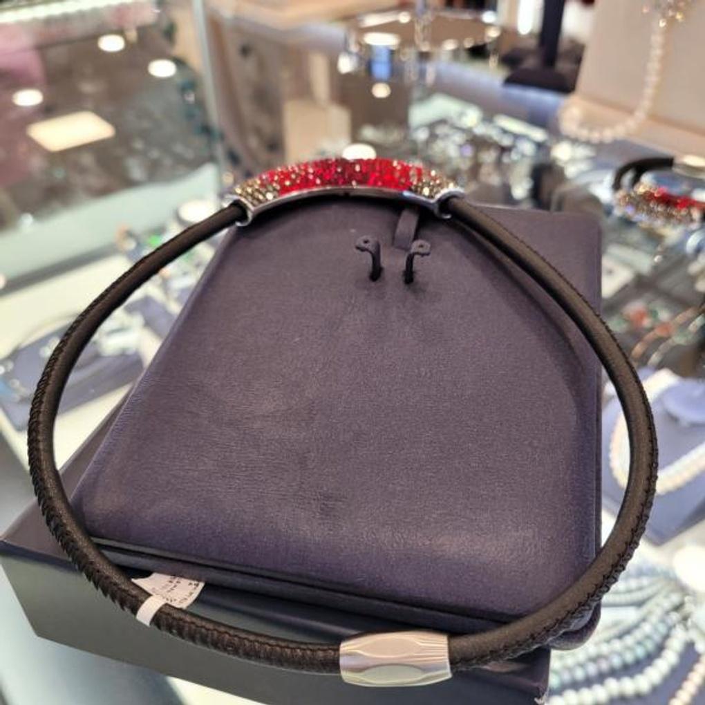 Atria Red Seahorse Mix Square Necklace OGGNEFR0002