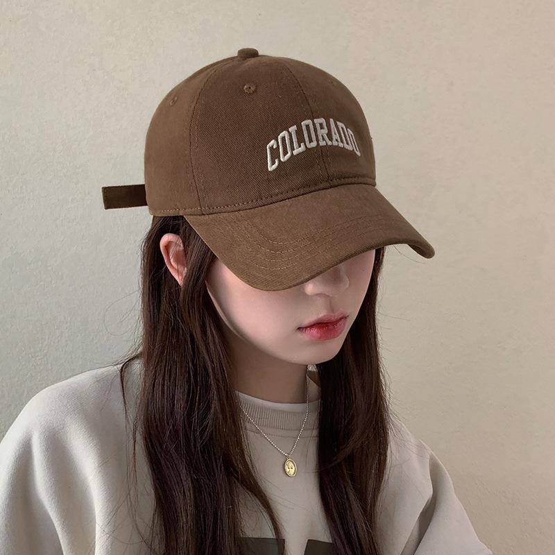 

Hat peaked hat shows a small face 2025 popular Internet celebrity hard top big head circumference big brim brown baseball cap Adjustable (54-59cm) темно-коричневого