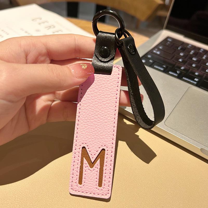 Leather Alphabet Keychain Tags for Car Ornaments & Luggage