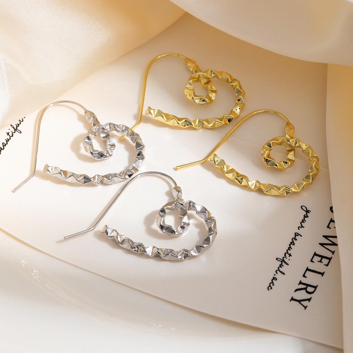

Korean Argyle Heart Hoop Earrings - Women s High-End Light Luxury Style.