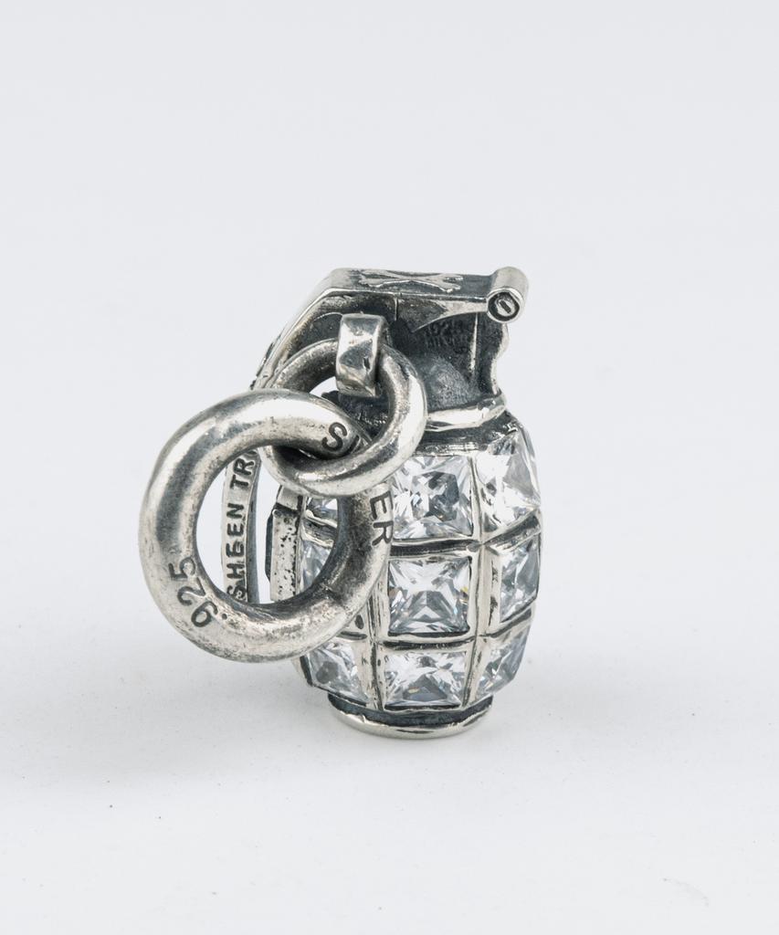 Sheen666 Thumb Series Grenade White Cubic Pendant