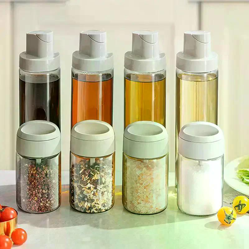 1Pcs Sealed Glass Seasoning Jar Quantified Moisture-proof Salt Storage Container With Spoon Seasoning Box Restaurant Fresh