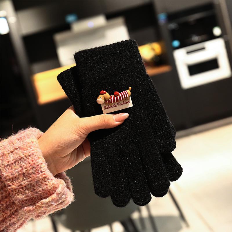 

2025 Dachshund knitted five-finger gloves ins Korean version of finger gloves for men and women to keep warm and cute in winter чёрный