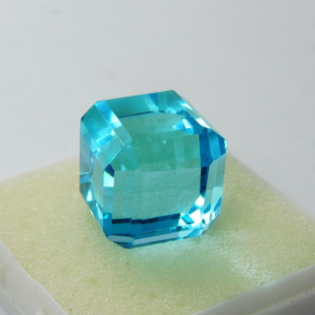 Lab-Created Blue Topaz Loose Gemstone Flawless Cube Cut 50.85 ct for Jewelry Making and Crafts