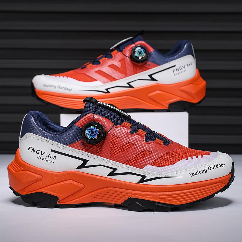 New Hiking Shoes Outdoor Travel Men's Leisure Pass Rotating Button Crawling Off-road Hiking Shoes