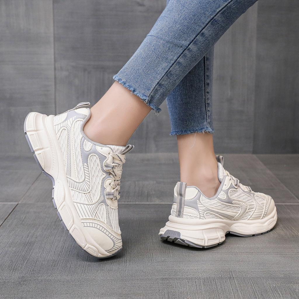 Thick-soled Mesh Breathable Dad Shoes Women's Sports and Leisure Shoes Spring and Summer Light and Soft New 2025 European Super Fire Sports Shoes