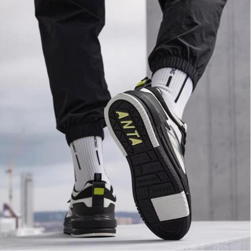 Anta Synthetic Leather Low Top Sneakers Mens Black White 912138060-2