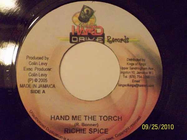 

Пластинка 7 дюймов RICHIE SPICE ULTIMATE SHINES Hand Me The Torch One Step At A T NONE Жесткий Диск Reco 2005 Ямайка Регги Ска Даб Б/у