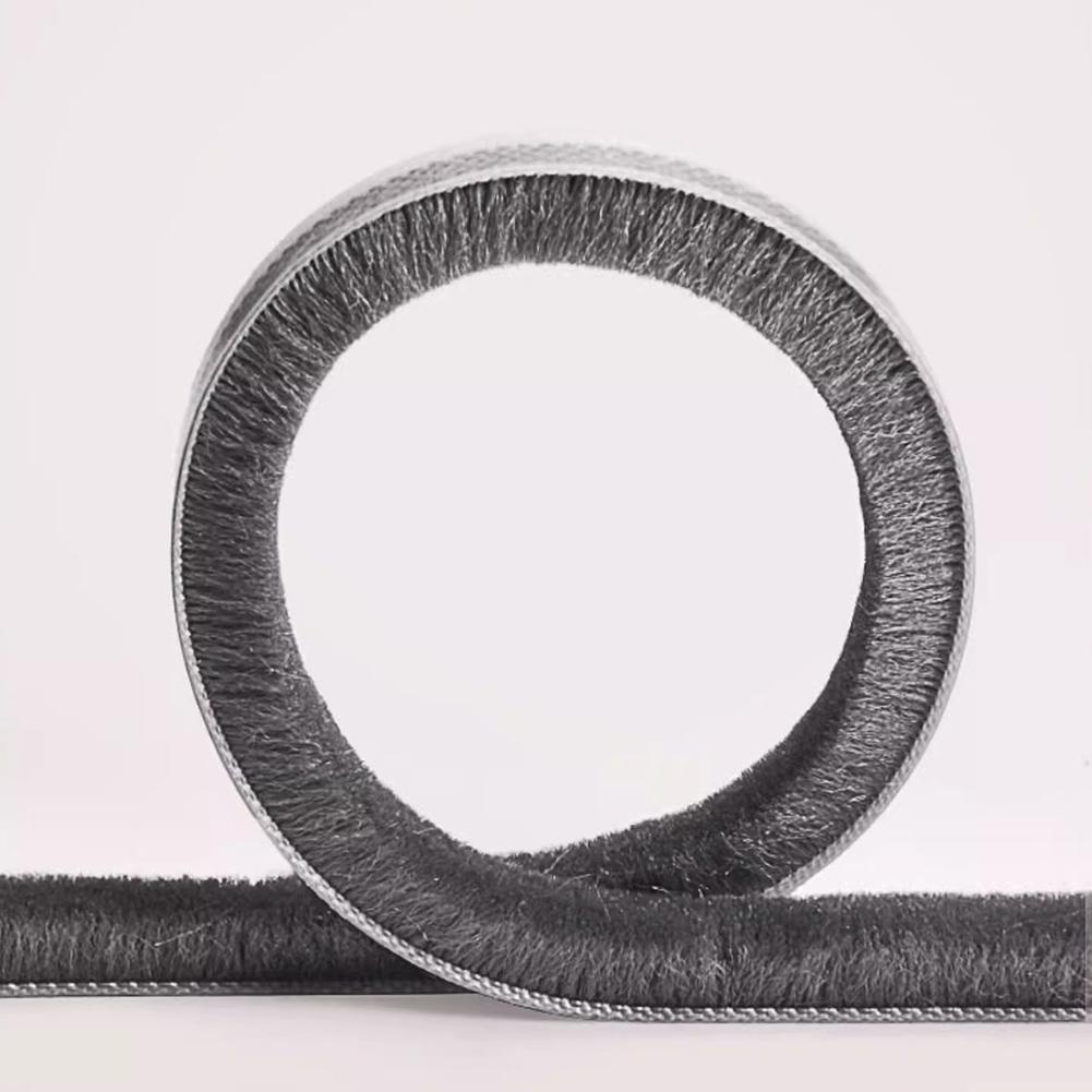 Spodní těsnící lišta ke dveřím Poddveřní zarážka proti průvanu Těsnící lišta do spodní spáry dveří Kartáč Počasí těsnění Proti chladu Blokátor mezer Kování