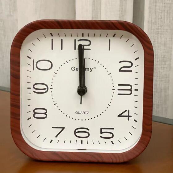 

Цифровой будильник Креативные простые часы для студенческого общежития, детские настольные часы на прикроватной тумбочке