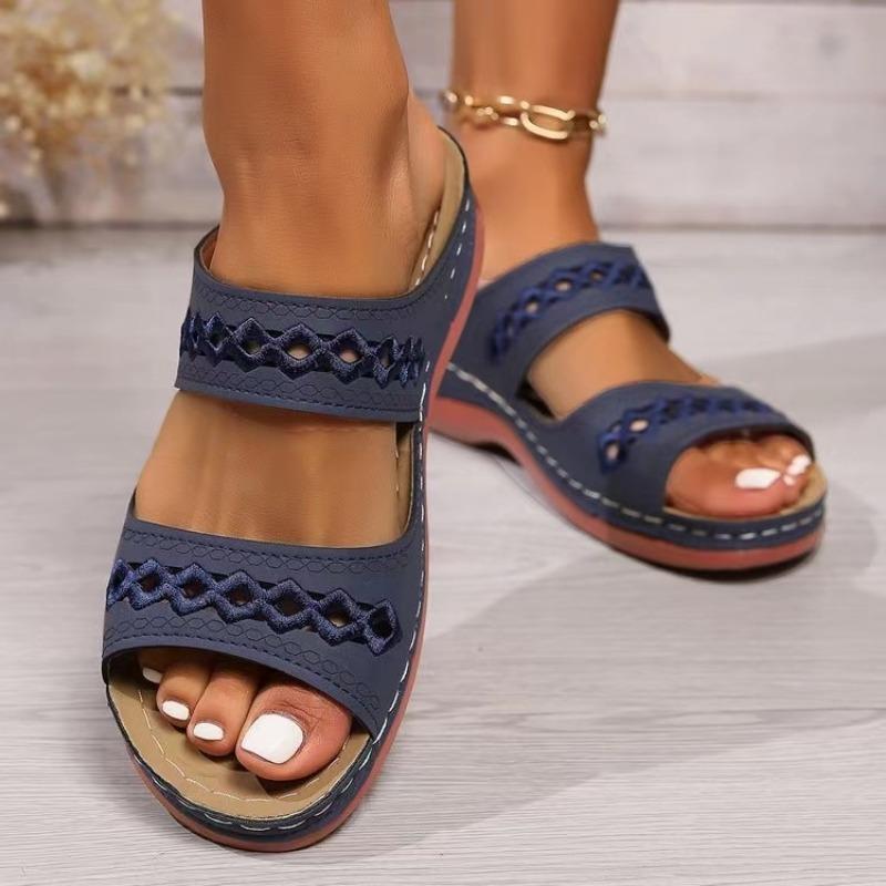 2026 New Women's Retro Stitched Sandals Non Slip Lightweight Soft Sole Casual Comfort Slippers