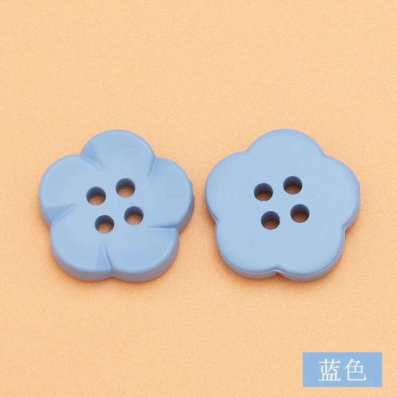10 Stück Harzblumenknöpfe 18mm Farbe Kleidung DIY Dekorativer Knopf Pullover Vierloch Handgenähter Knopf Für Bekleidung Nähen