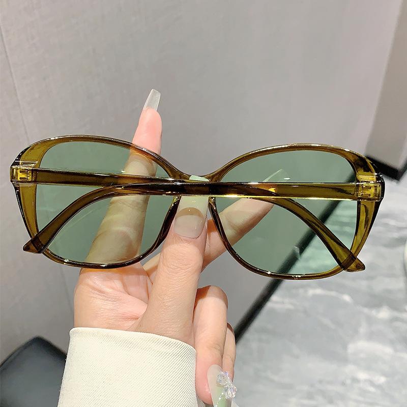 Fashion Vintage Luxury Brand Designer Butterfly Sunglasses Women For Men Sun Glasses Punk Popular Big Frame Olive Green Shades