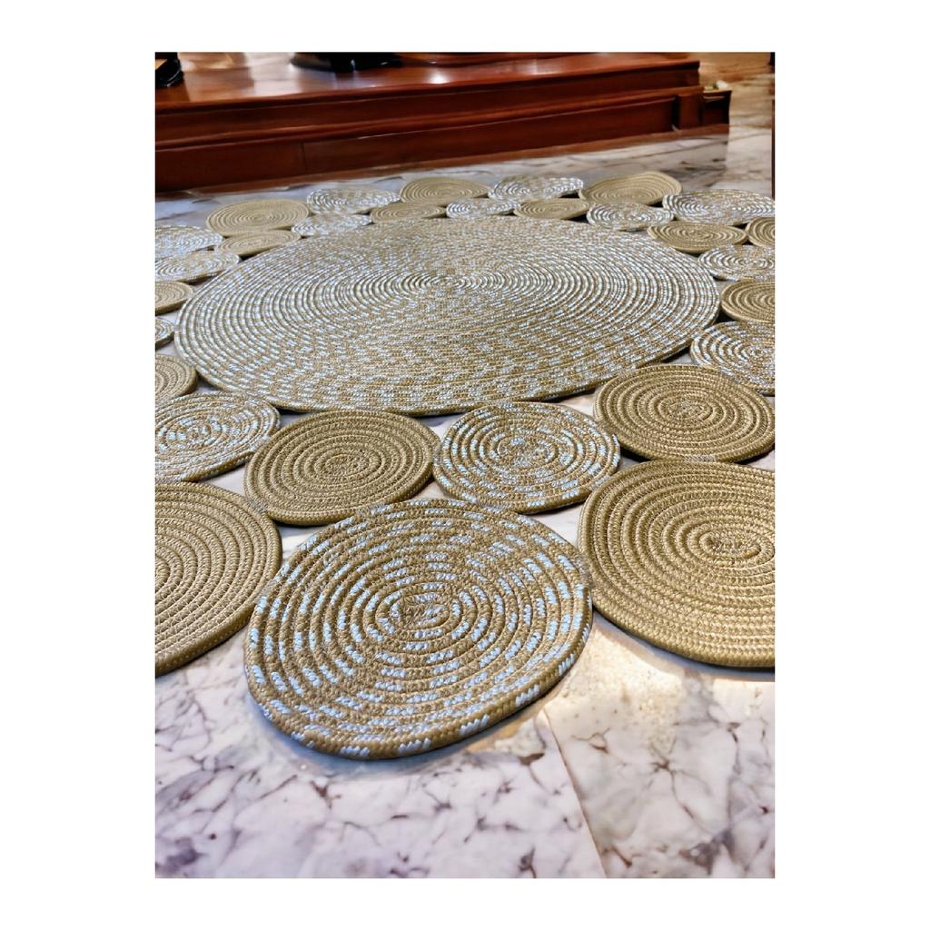 Carpet Wicker Jute Flower Patterned Kilim Carpet