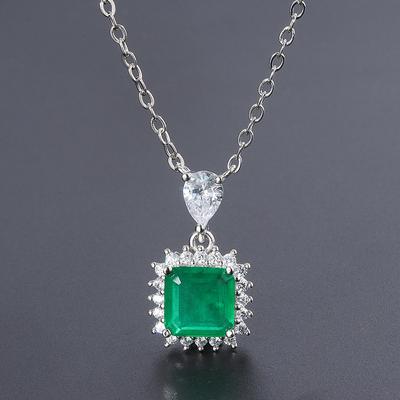 Collana Temperamento Gioielli Tesoro Colorato Popolare Lusso Intarsiato Smeraldo Imitazione Retro Catena Clavicola Ciondolo Collana
