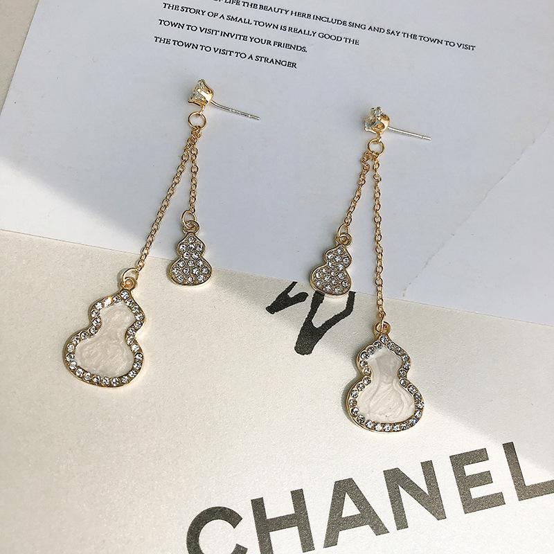 

S925 Silver Needle Chinese Gourd Stud Earrings with Inlaid Diamond Tassel - B283