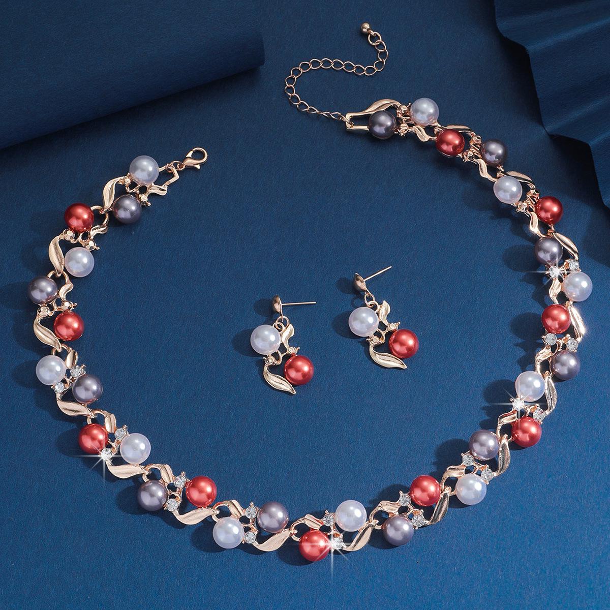 

Элегантный комплект свадебных украшений с коротким ожерельем из искусственного жемчуга золотой