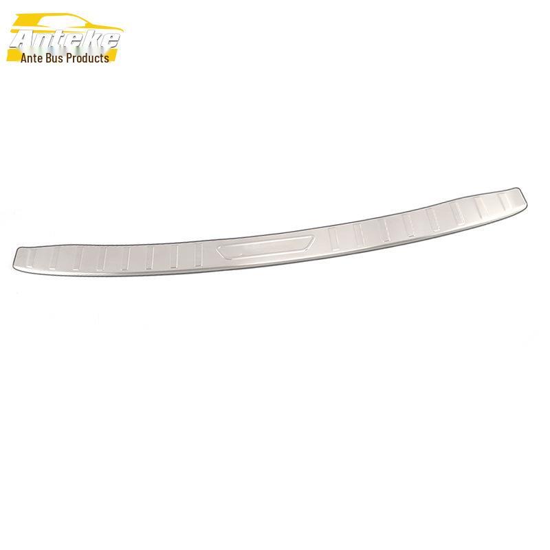 

Navigator/MKX Rear Guard Trim: Fits 19 Models - Trunk Protection Pedal & Exterior Accessory