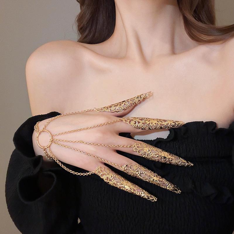 Gothic Punk Hollow Finger Ring Link Chain Flower Bracelet for Women Punk Gold Color Cuban Chain Hand Vintage Jewelry Party