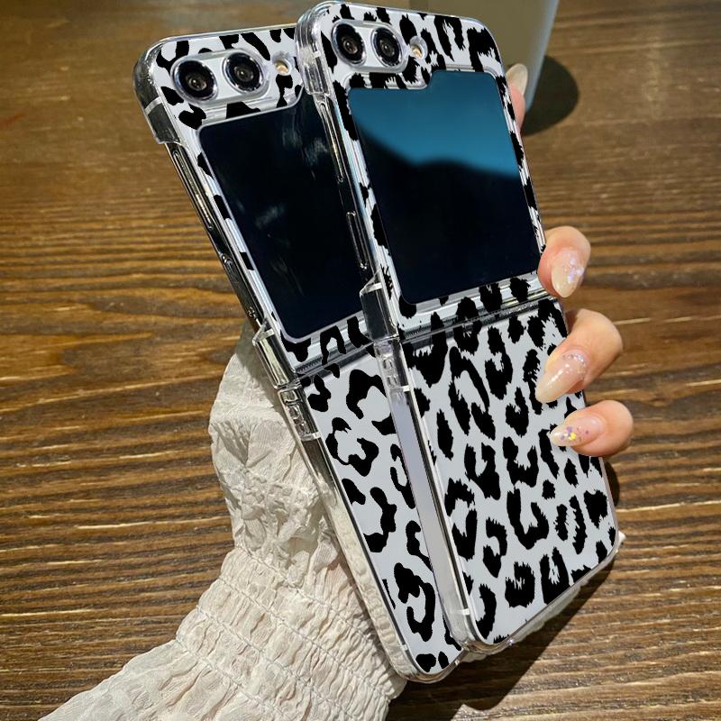 Transparent Leopard Pattern Folding Phone Case For Samsung Galaxy Z Flip 7 6 5 4 3 5G Hard Cover For Samsung Z Flip7 Flip6 Flip5