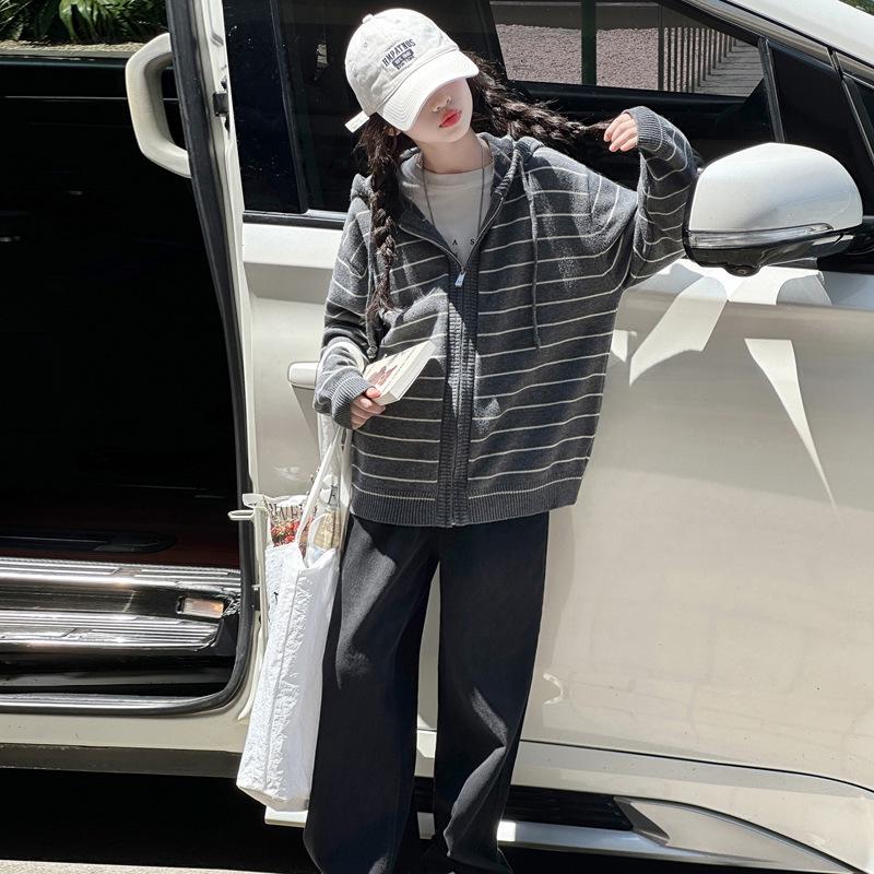 Herbst 2025 Mädchen Gestreifter Strick-Kapuzen-Cardigan-Pullover