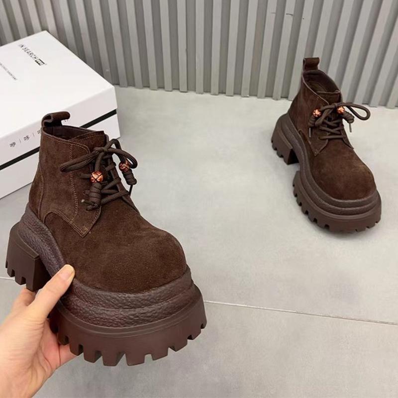 Módní kotníkové boty pro ženy ploché platformové módní boty semišové designové ležérní sportovní boty 2025 nový trend útulné dámské Chelsea boty