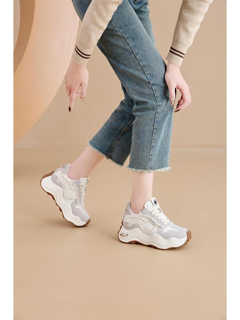 2025 Spring Women's Casual Sports Shoes - Fashionable & Versatile