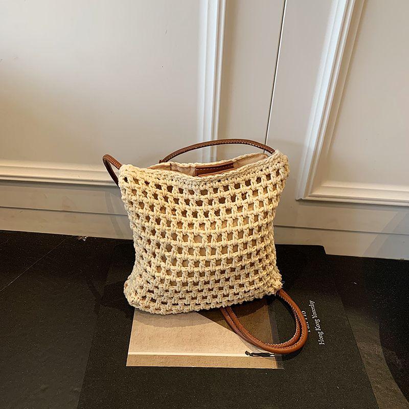 

Summer Summer Niche Commuter Shoulder Bags Women 2025 New Versitile Fashion Super Hot Seaside Vacation Woven Bag Creamy-white-No pendant