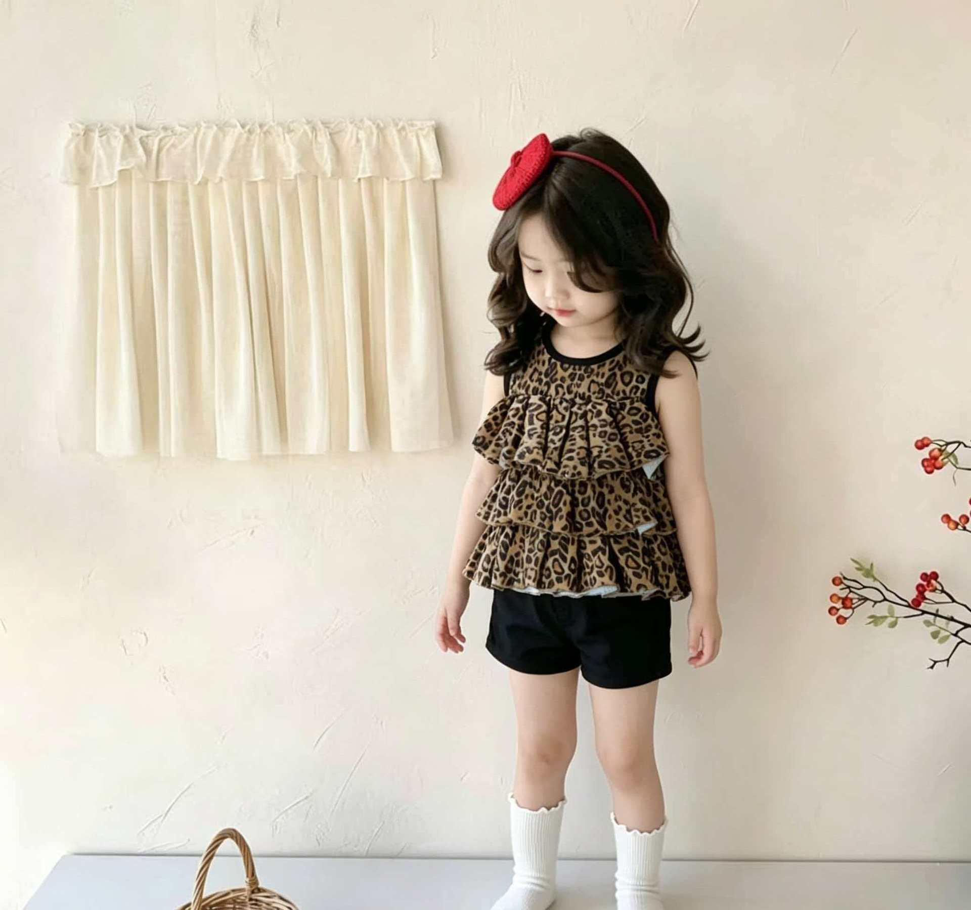 Leopard Print Spaghetti Strap Summer Set: Sleeveless Top & Shorts for Girls 73 cm
