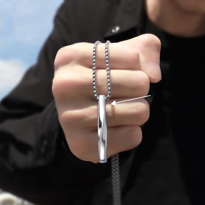 Colier Hip-Hop Trendy din Oțel Titan pentru Bărbați - Fashionabil, Versatil și Accesoriu Emoțional pentru Cuplu.