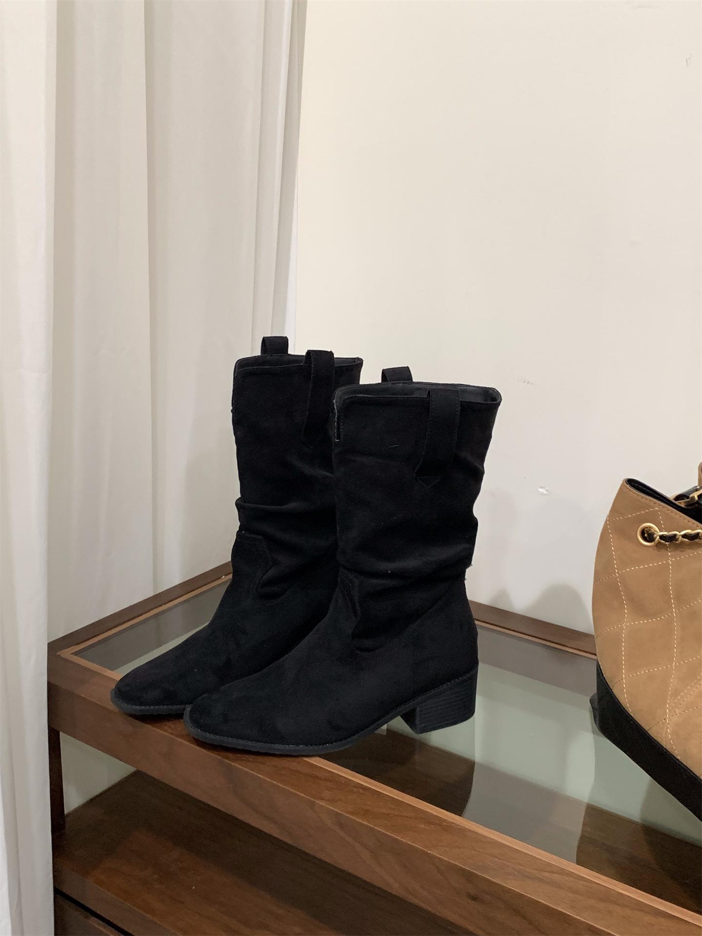 

Thick Heel Small Skinny Medium Tube Martin Boots Women s Boots 2025 Spring and Autumn High Heel Pile with Skirt Short Boots 35
